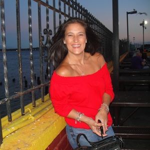 Meet your Posher, Liza